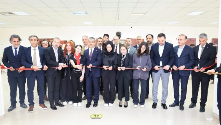 Elazığ’da Sanat Dolu Buluşma: “Kim Var” Resim Sergisi Kapılarını Açtı!