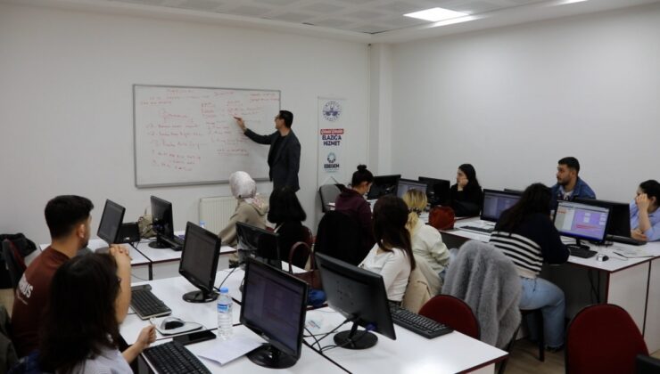 Elazığ Belediyesi’nden Dev Hizmet: Ücretsiz Muhasebe Kursuyla Kariyer Kapıları Açılıyor!