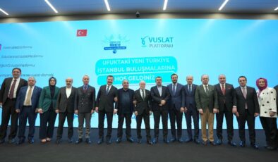 Bakan Tekin Vuslat Platformu’nda Buluştu: “Manevi Değerler Etrafında Kenetlendik”