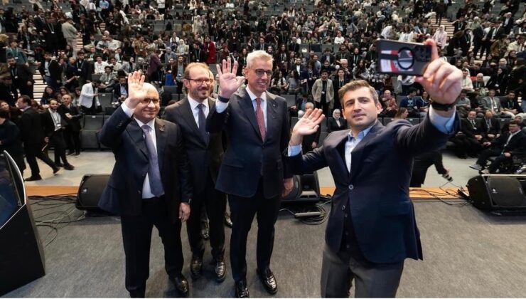Bakan Memişoğlu: “Gençlerimiz Sağlıkta Tam Bağımsızlık Vizyonumuzun En Güçlü Neferleridir”