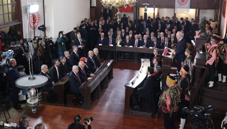 MSB ve TSK Komuta Kademesi Gazi Meclis’te Bir Araya Geldi